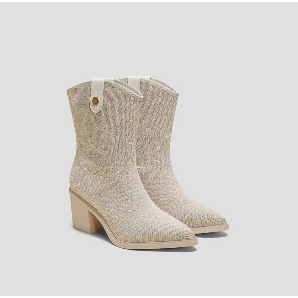 VIVAIA‎ Pointed Toe Western Heeled Boots 41.5 W Wide 10.5 11 Oatmilk NEW